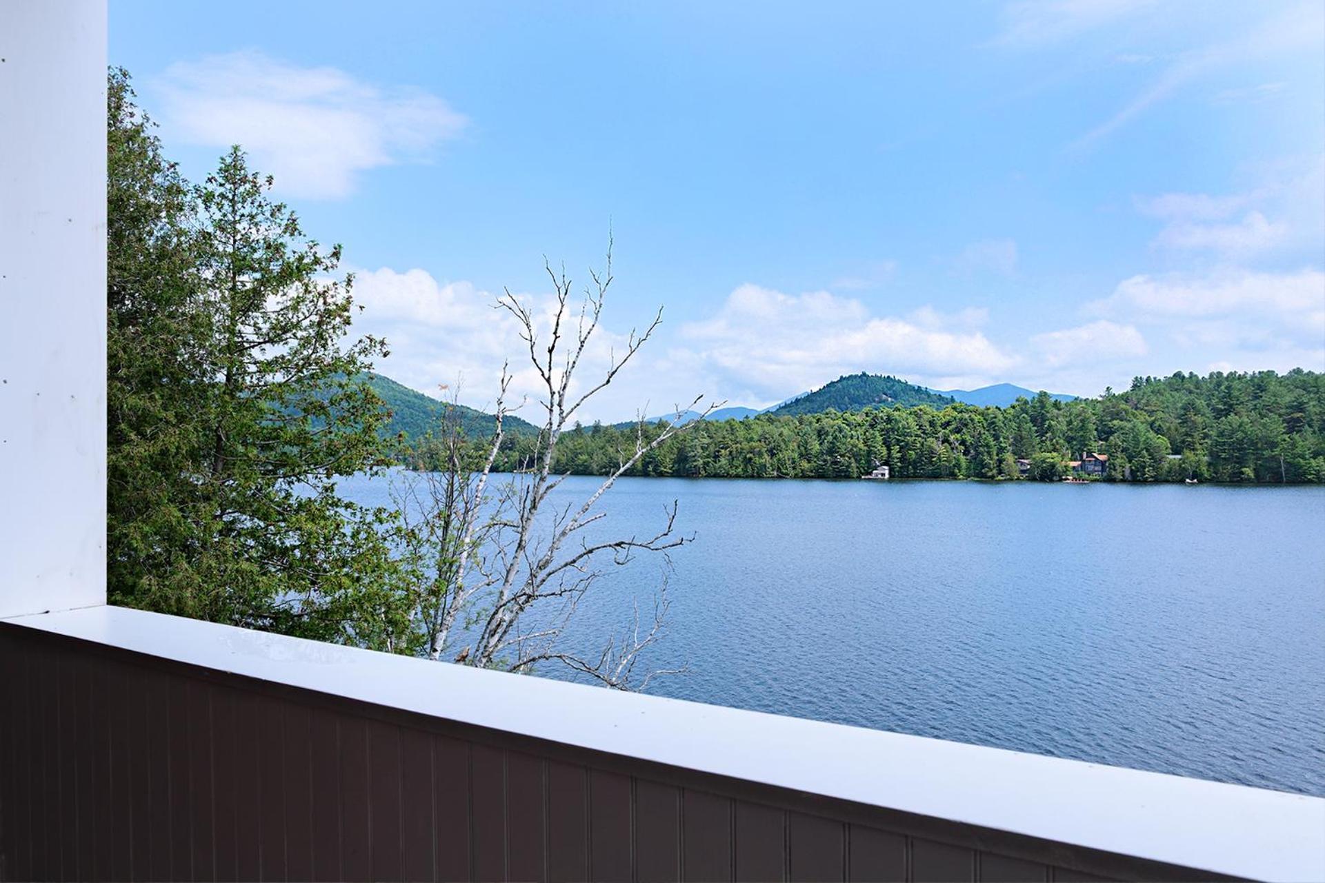 The Haus On Mirror Lake Lake Placid Bilik gambar