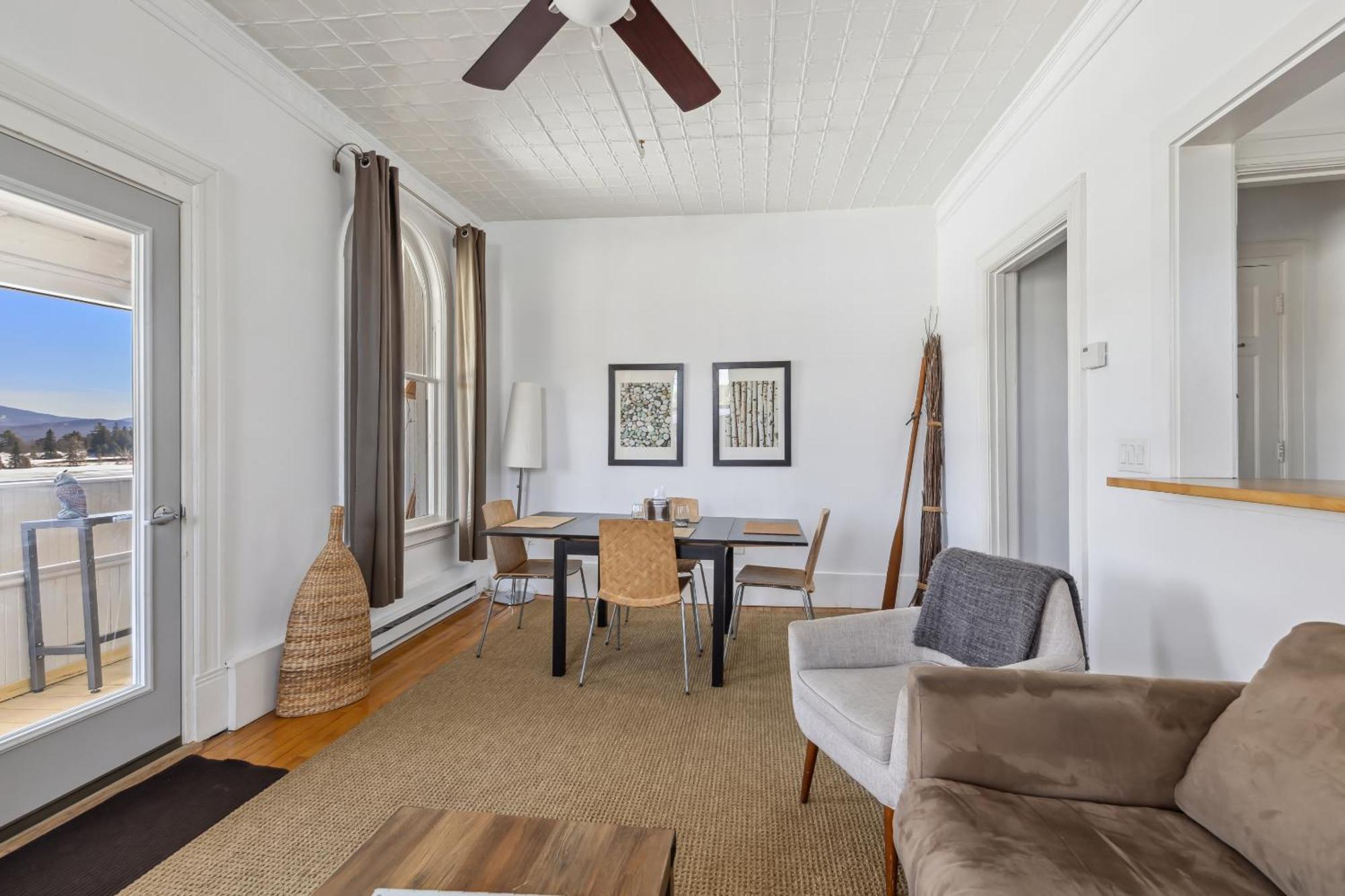 The Haus On Mirror Lake Lake Placid Bilik gambar