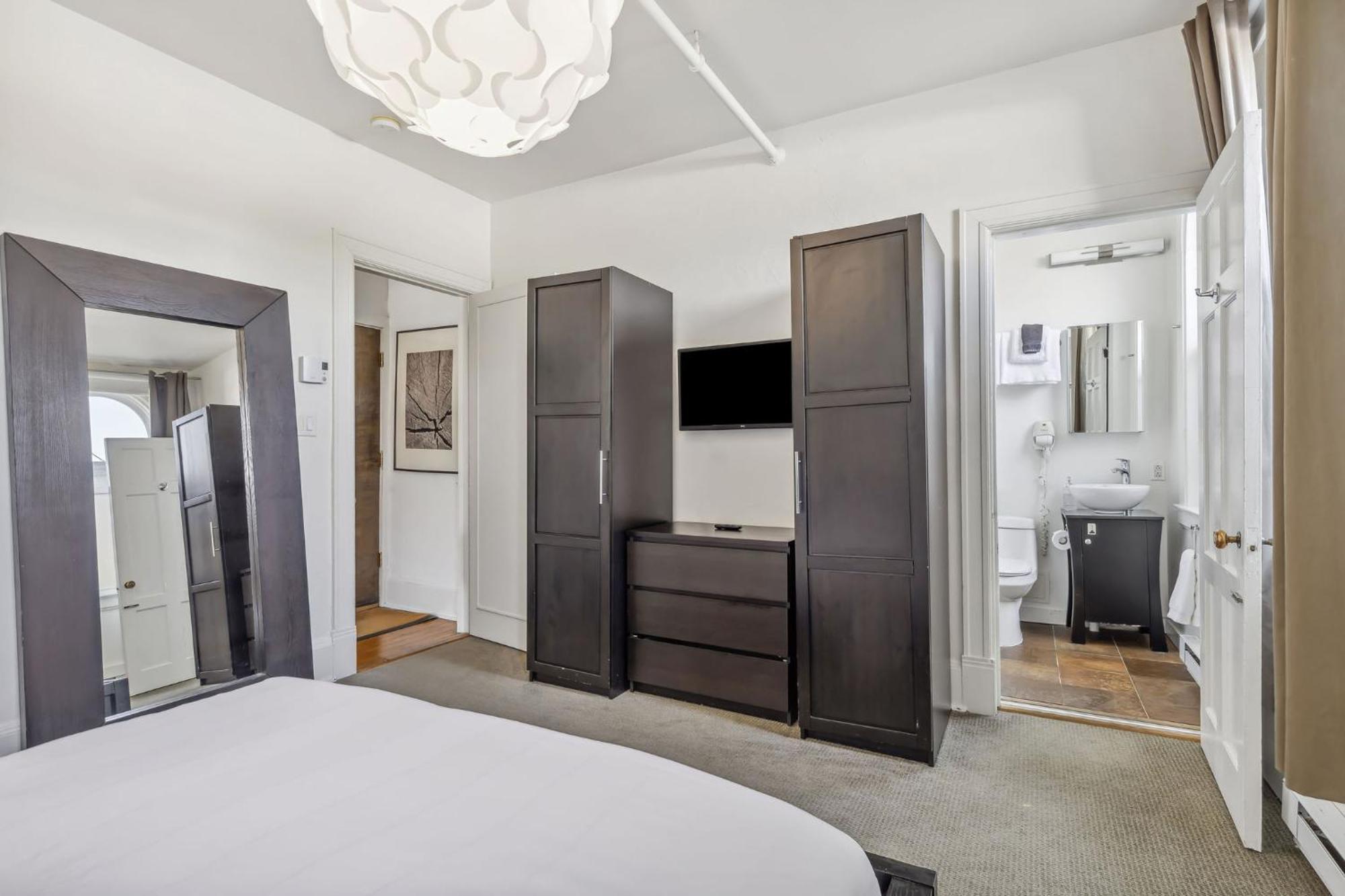 The Haus On Mirror Lake Lake Placid Bilik gambar