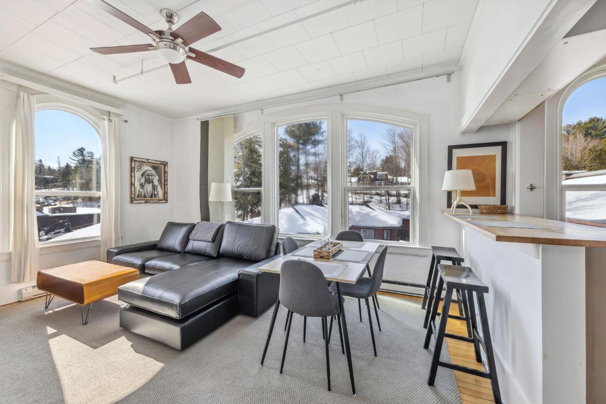 The Haus On Mirror Lake Lake Placid Bilik gambar