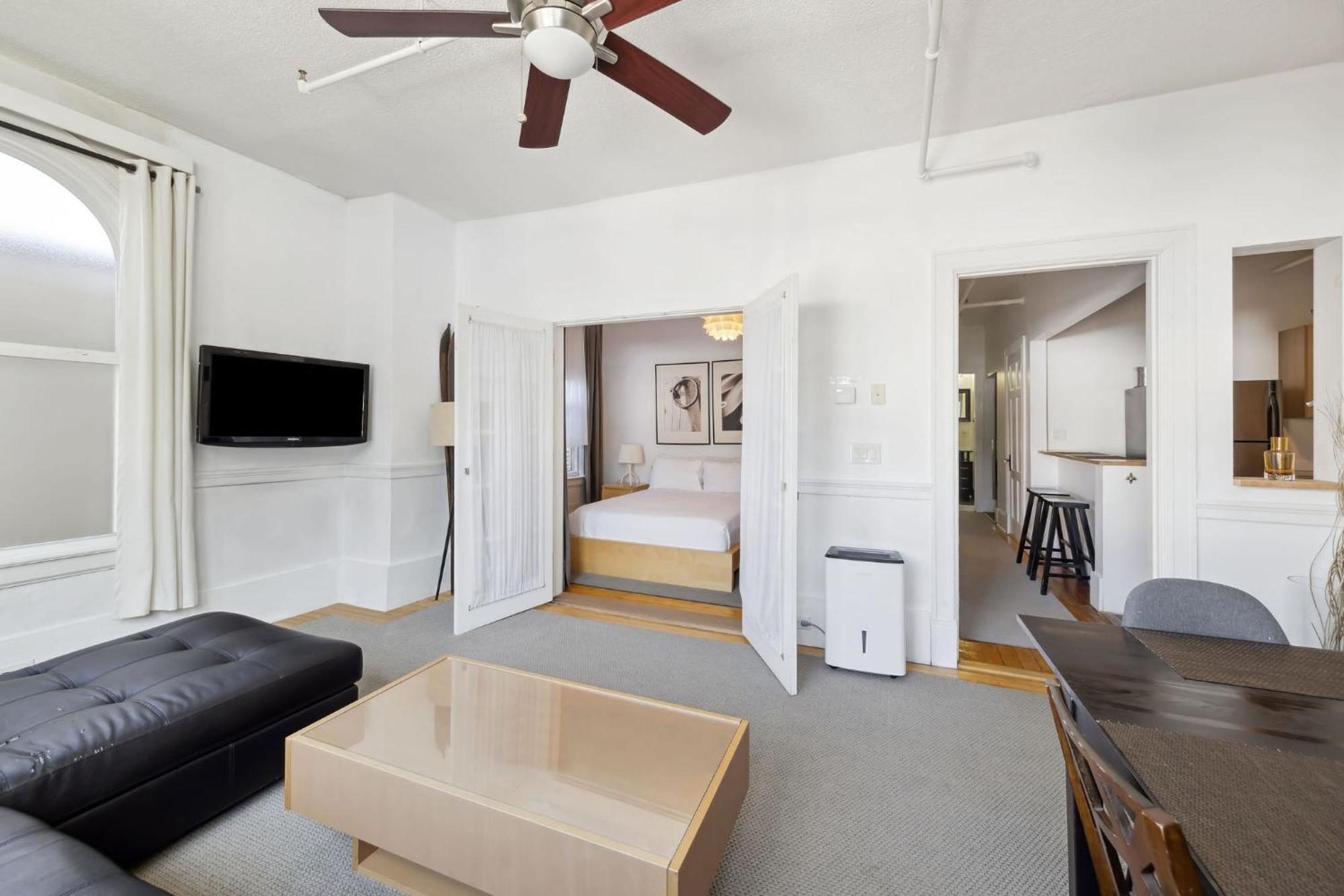 The Haus On Mirror Lake Lake Placid Bilik gambar