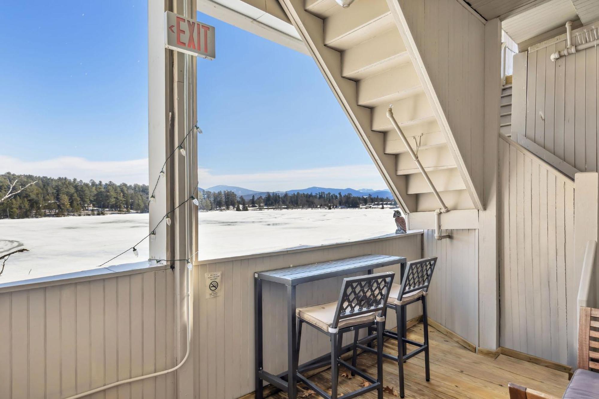 The Haus On Mirror Lake Lake Placid Bilik gambar