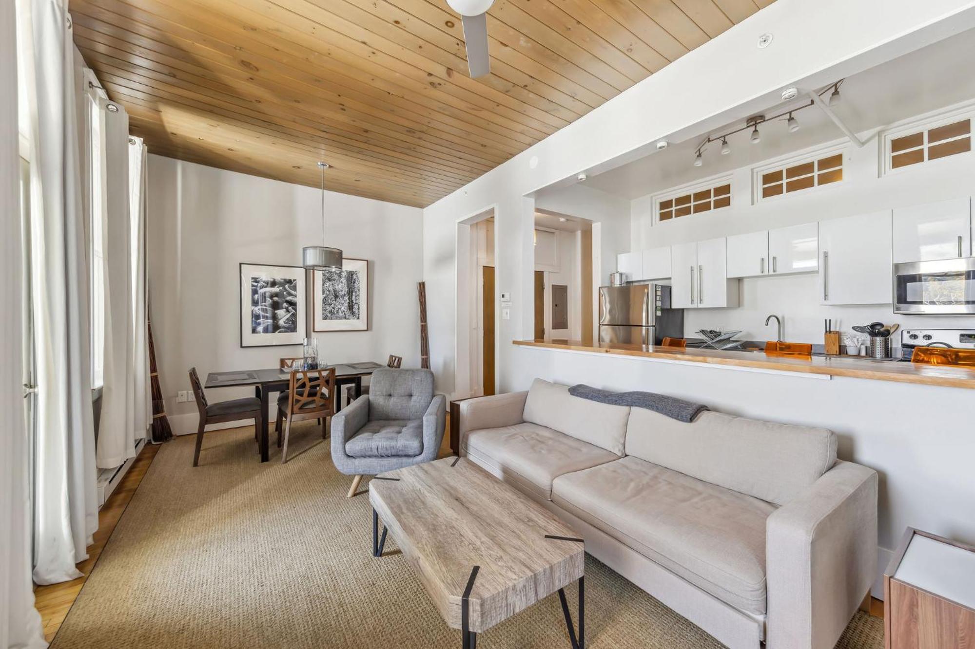 The Haus On Mirror Lake Lake Placid Bilik gambar